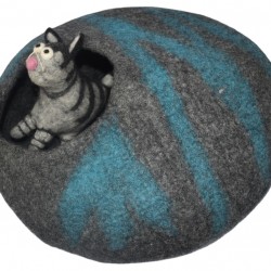 Felted Cat cave stripe design/Felted New cat cave producers and manufacturer of quality cave