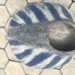 Latest 100% wool cat House/Nepal Felt Cat Cave Producer/Cat House Manufacturer new design