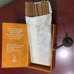 Tibetan style stick Natural and organic Meditation Himalayan cedar incense stick incense-Stupa / Best selling in wholesale price