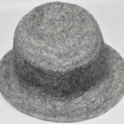 New stripe hat in felt