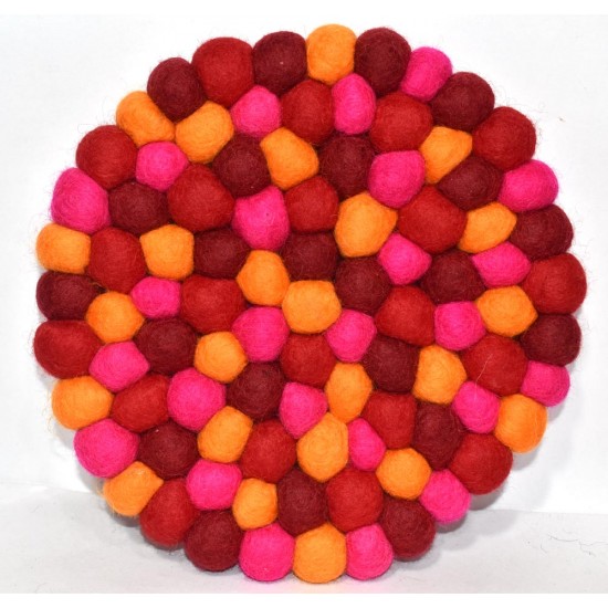 20 cm Red color combination Felt Ball Mat
