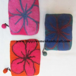Felt Washed flower Purse