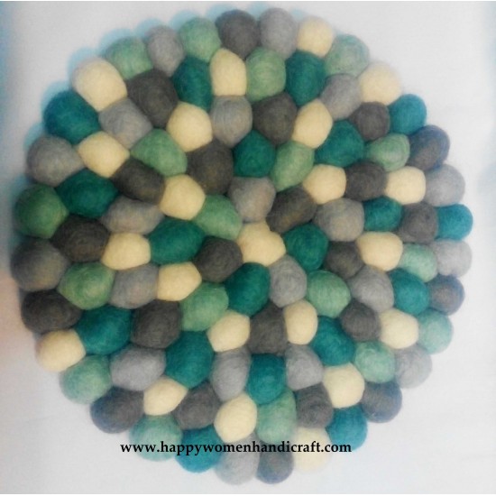 Small Felt Rug/Carpet-20 cm/Ball Pan Mat